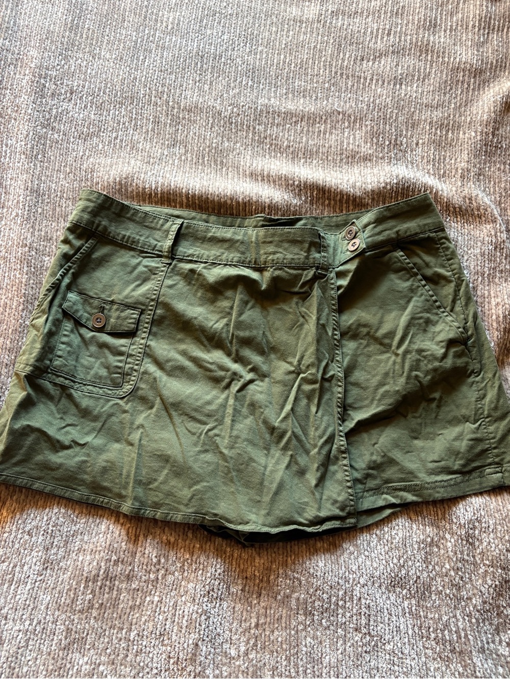 Time and Tru Size 16 Olive Green Skort